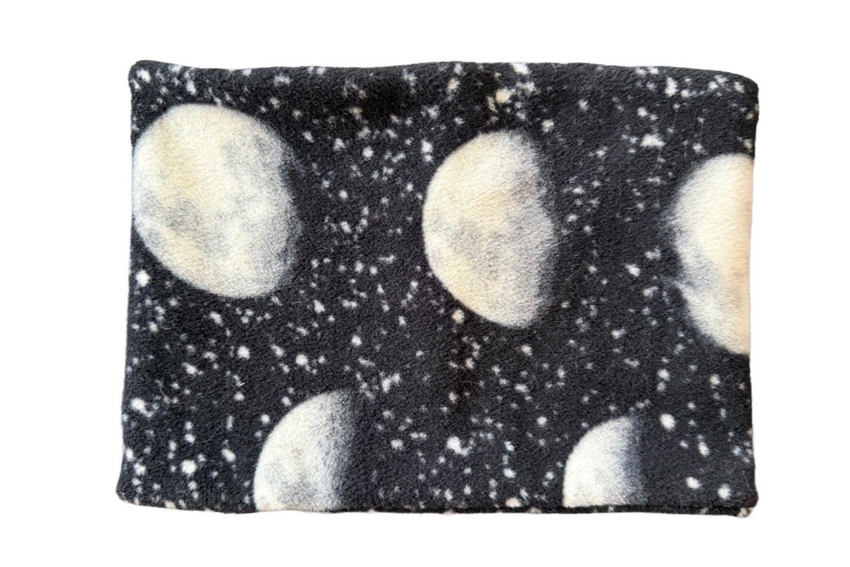 Child 4-10yr Fleece Neckwarmer moon phases