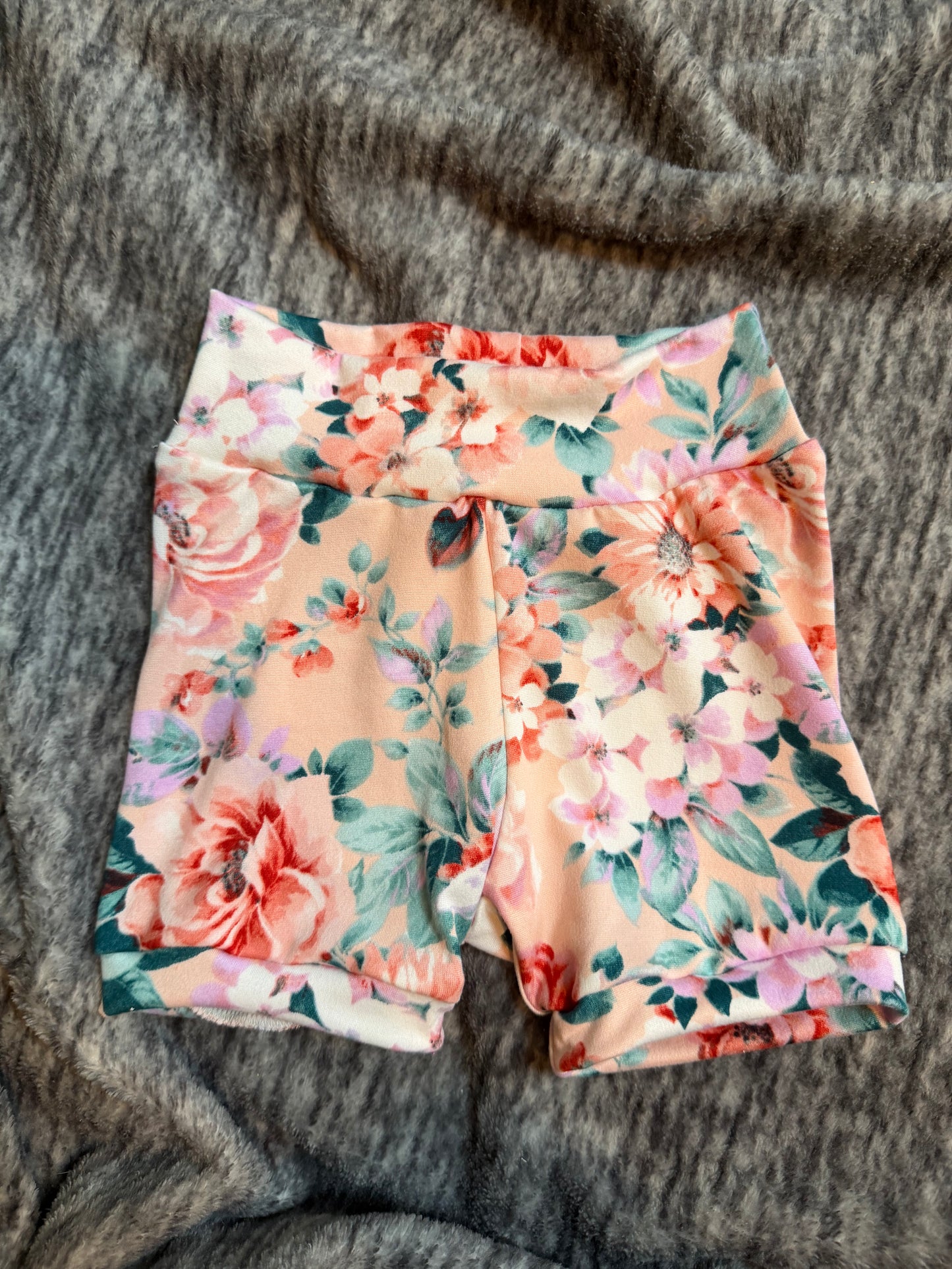 Floral 3-12m Shorts grow with me
