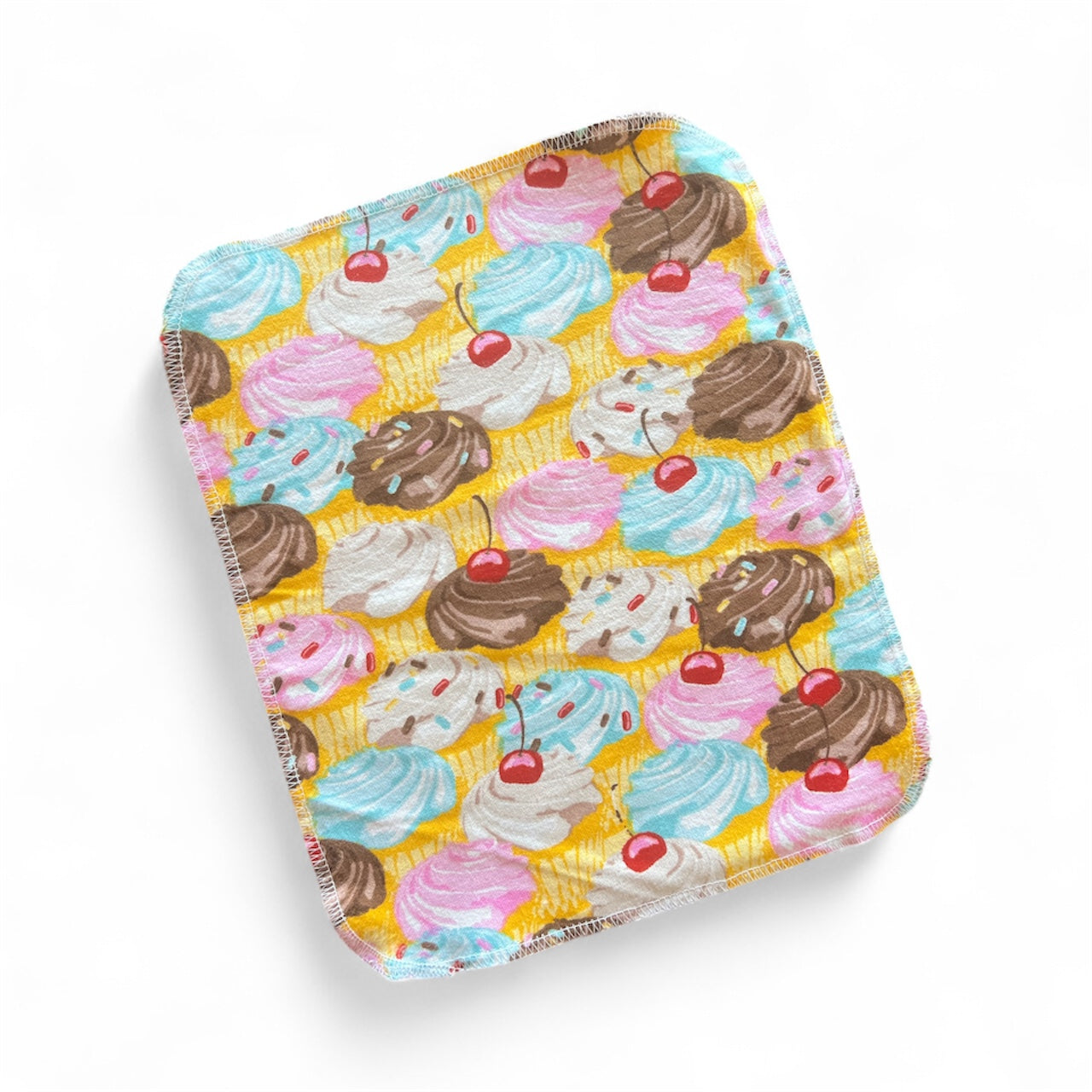 Cupcakes 1ply flannel reusable paper towel