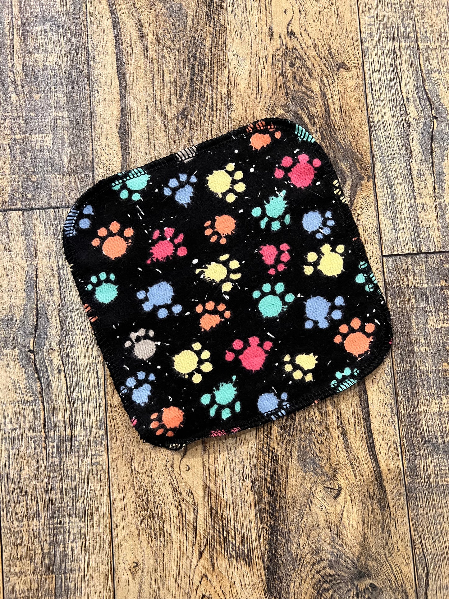 Splatter paw prints 1ply flannel cloth wipes