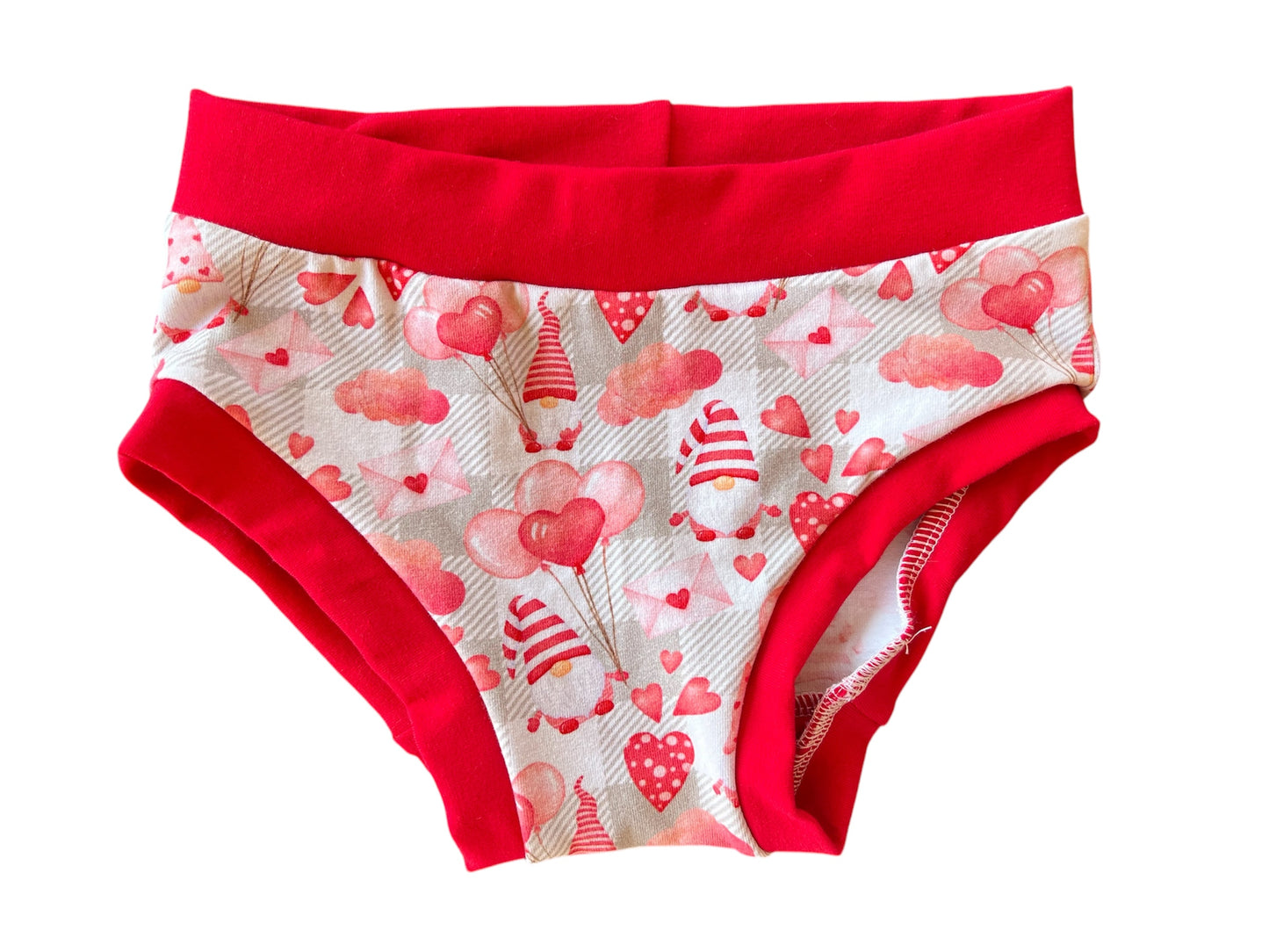Gnomes & Hearts size 6 underwear