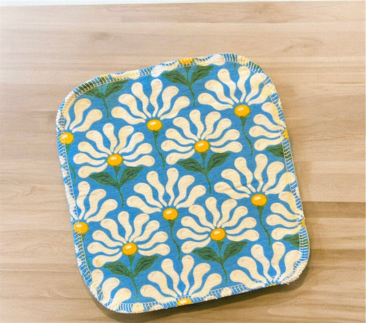 Groovy Daisies 2 ply flannel cloth wipes