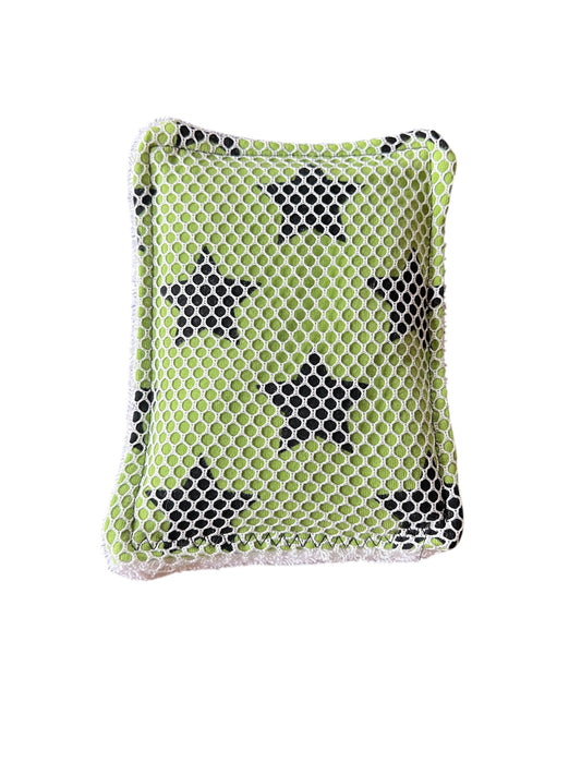 Stars on Green reusable dish scrubber sponge