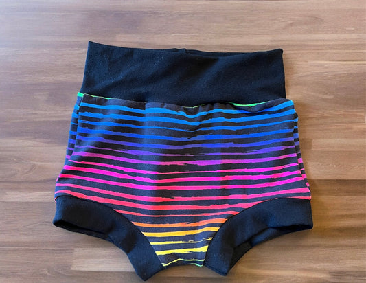 Rainbow Stripe 5/6 bummies