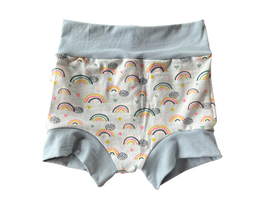 Rainbows on Light Blue 8/9 bummies