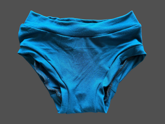 Blue *bamboo* kids size 7 underwear