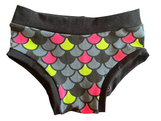 Dragon Scales kids size 5 underwear