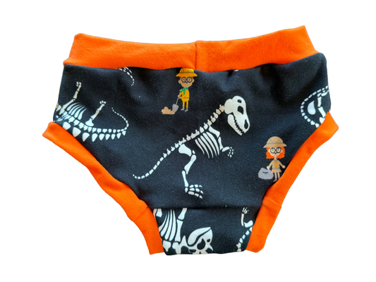 Digging for Dino’s kids size 6 underwear